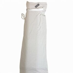 PrettyLittleThing Cream Backless Maxi Dress